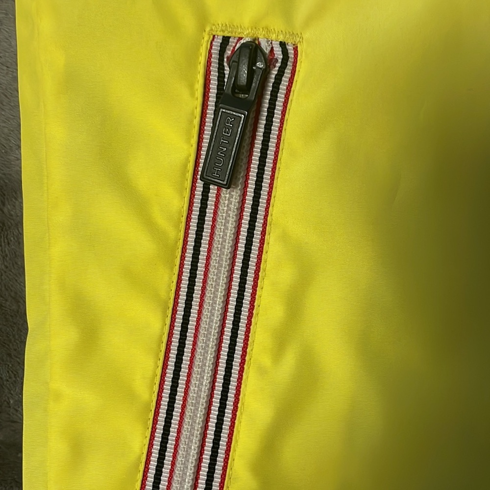 HUNTER Lightweight Packable Jacket - Picture 5 of 9